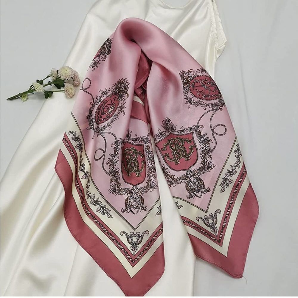 Pink Chain Silky Scarf 